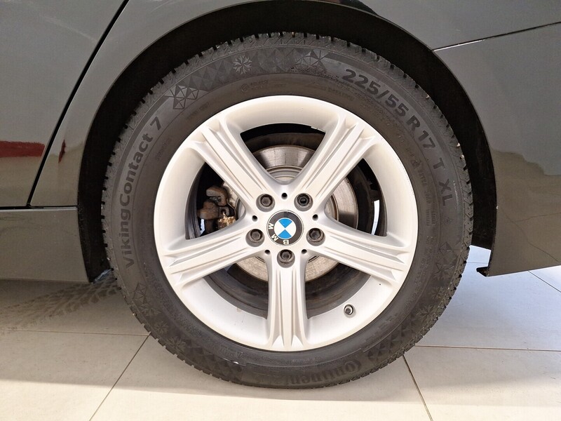 BMW 330 vaihtoauto