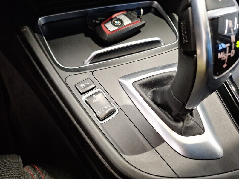 BMW 330 vaihtoauto