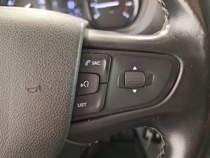 Opel Vivaro vaihtoauto