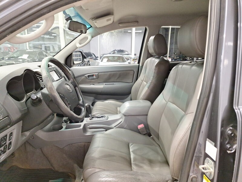 Toyota Hilux vaihtoauto