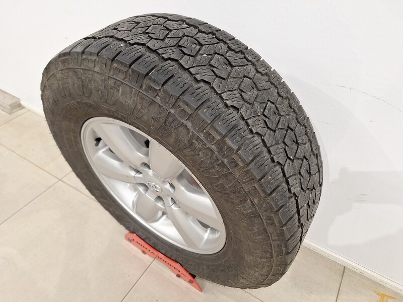 Toyota Hilux vaihtoauto