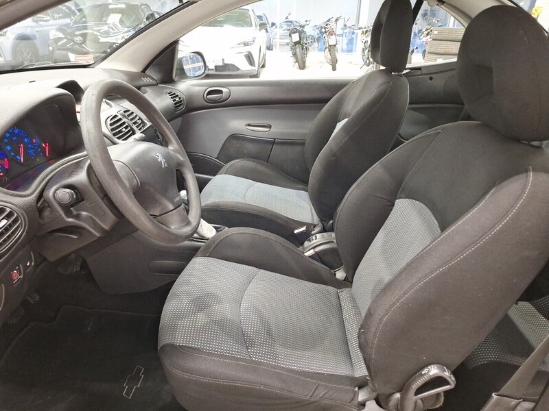 Peugeot 206 vaihtoauto