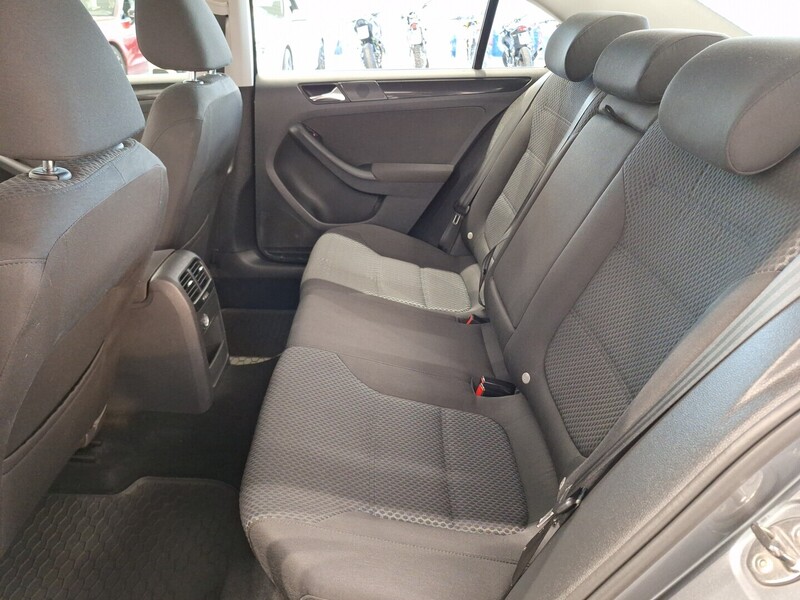 Volkswagen Jetta vaihtoauto