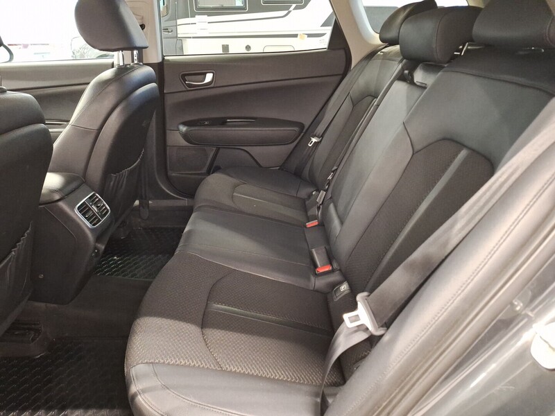 Kia Optima vaihtoauto