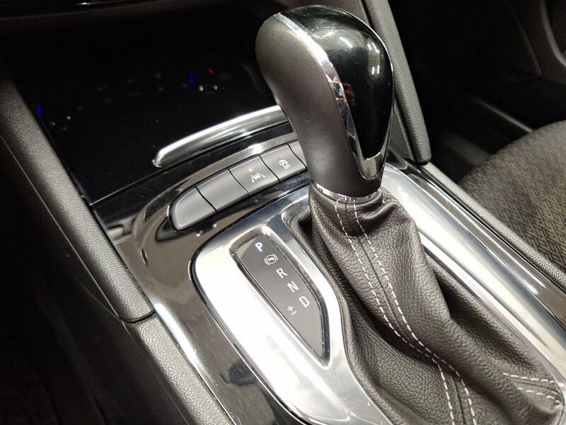 Opel Insignia vaihtoauto