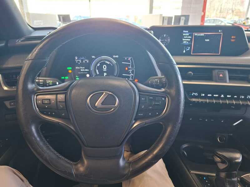 Lexus UX vaihtoauto