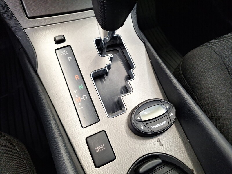 Toyota Avensis vaihtoauto