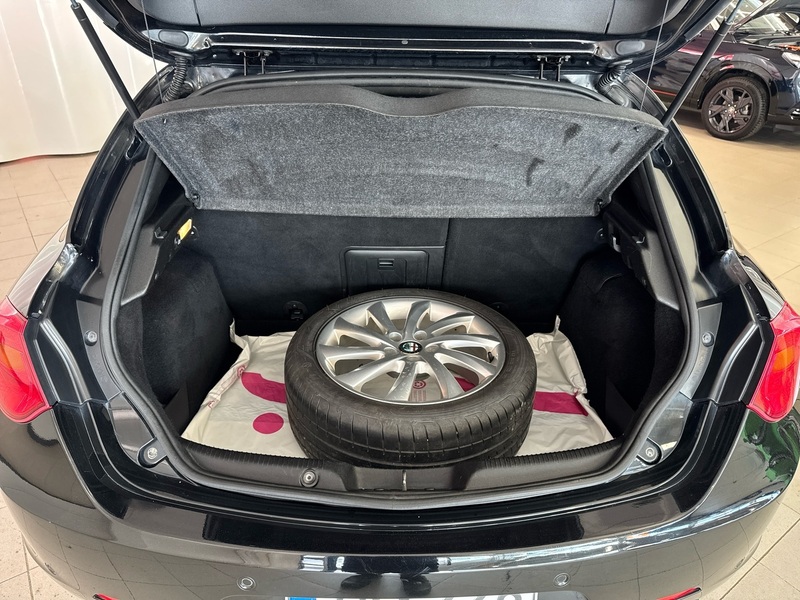 Alfa Romeo Giulietta vaihtoauto