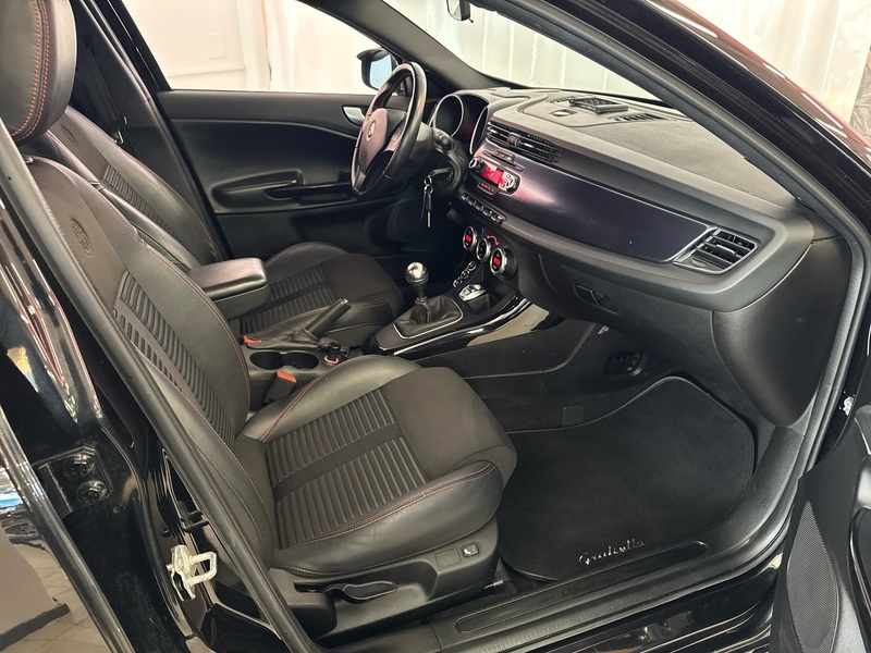 Alfa Romeo Giulietta vaihtoauto