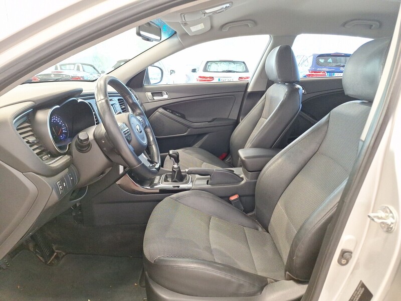 Kia Optima vaihtoauto