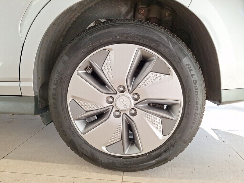 Hyundai Kona vaihtoauto