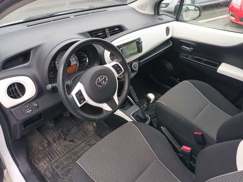 Toyota Yaris vaihtoauto