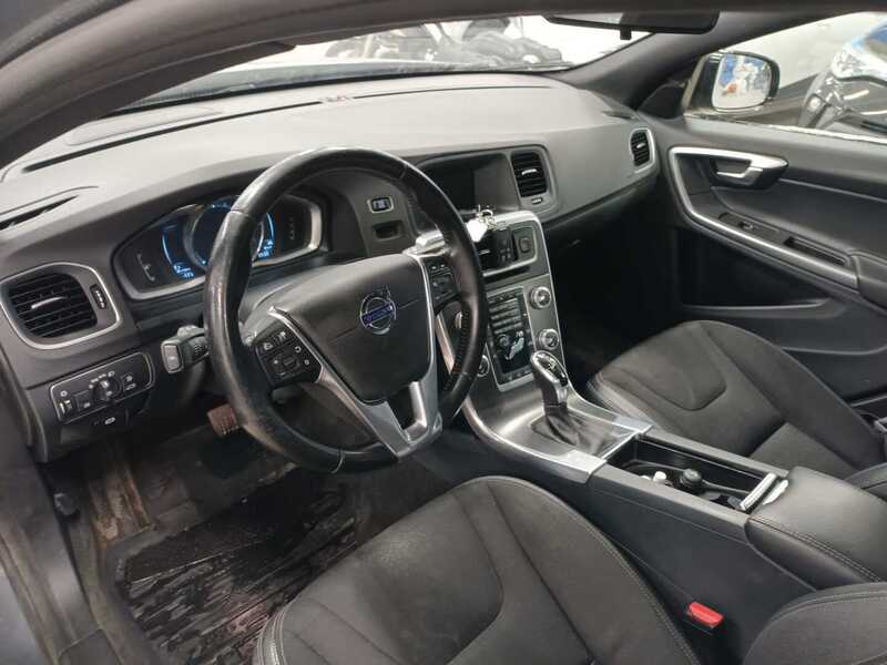 Volvo V60 Cross Country vaihtoauto