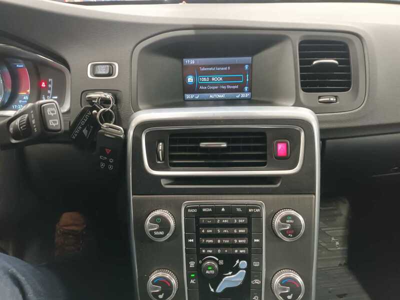 Volvo V60 Cross Country vaihtoauto