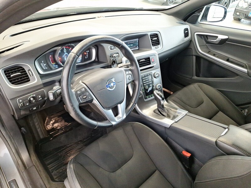 Volvo V60 Cross Country vaihtoauto