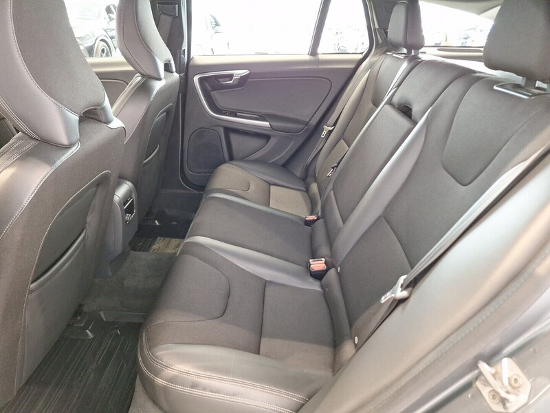 Volvo V60 Cross Country vaihtoauto