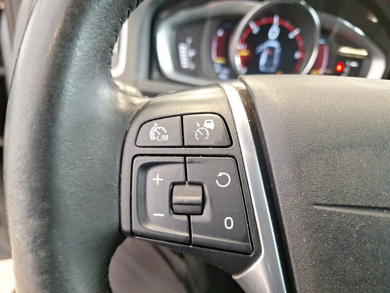 Volvo V60 Cross Country vaihtoauto