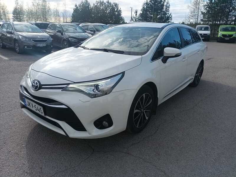 Toyota Avensis vaihtoauto