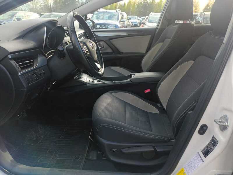 Toyota Avensis vaihtoauto