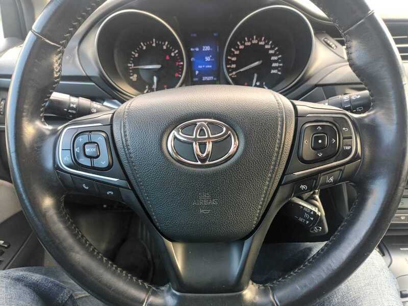 Toyota Avensis vaihtoauto
