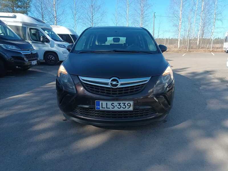 Opel Zafira Tourer vaihtoauto