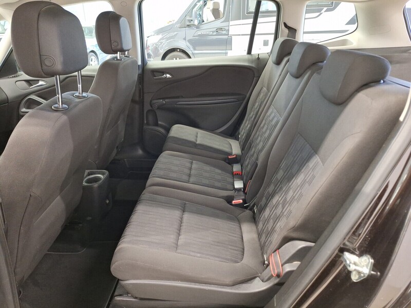 Opel Zafira Tourer vaihtoauto