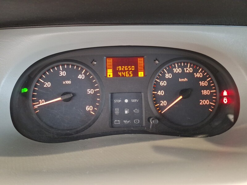 Nissan Primastar vaihtoauto