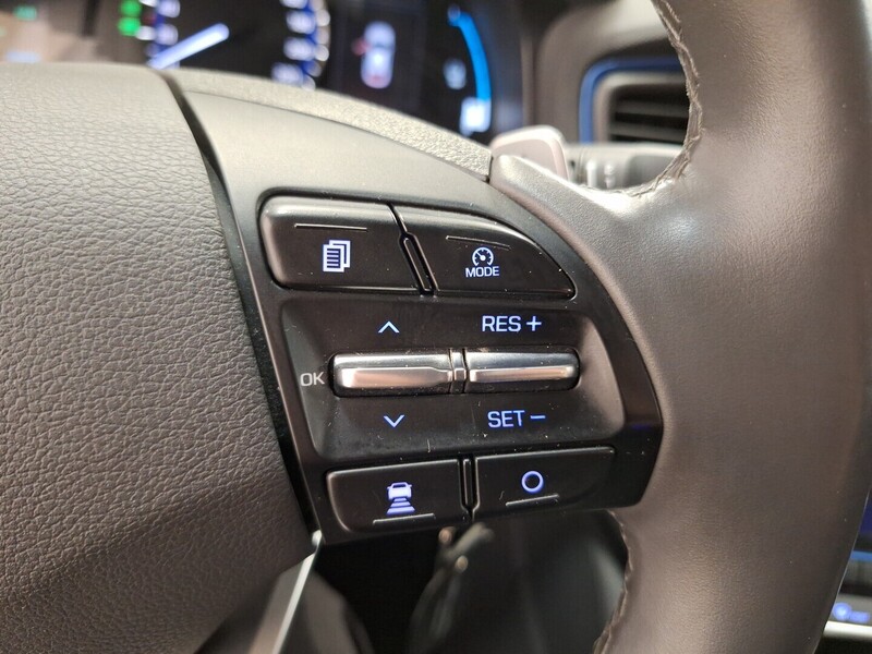 Hyundai IONIQ plug-in vaihtoauto