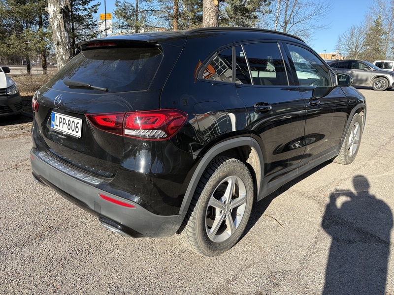 Mercedes-Benz GLA vaihtoauto