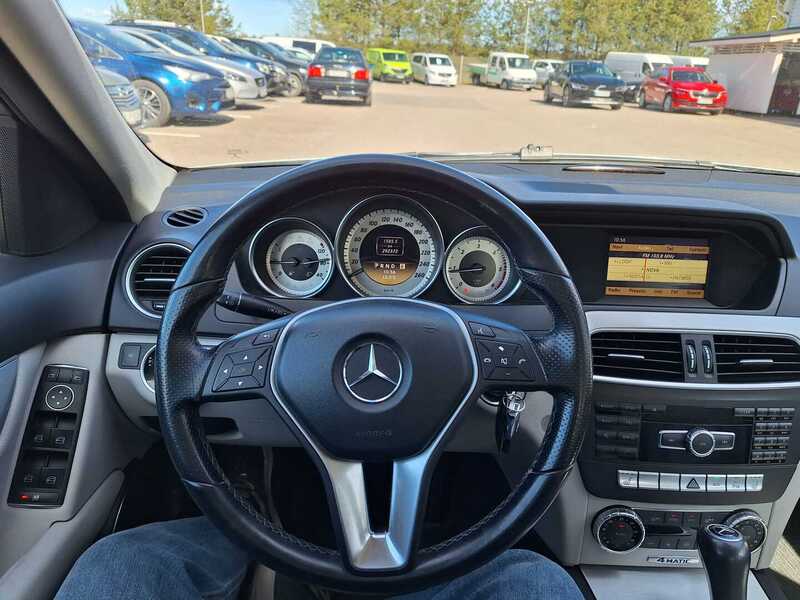Mercedes-Benz C vaihtoauto