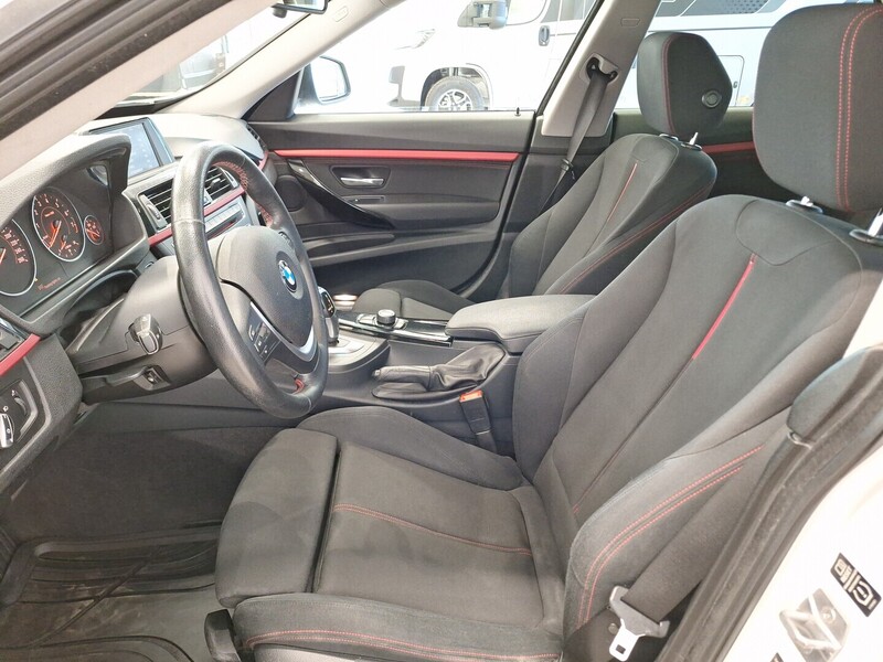 BMW 320 vaihtoauto