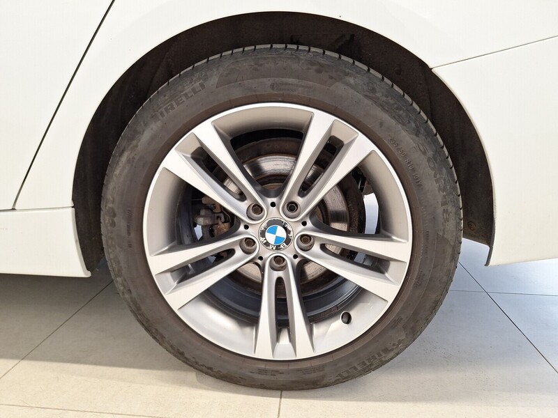 BMW 320 vaihtoauto