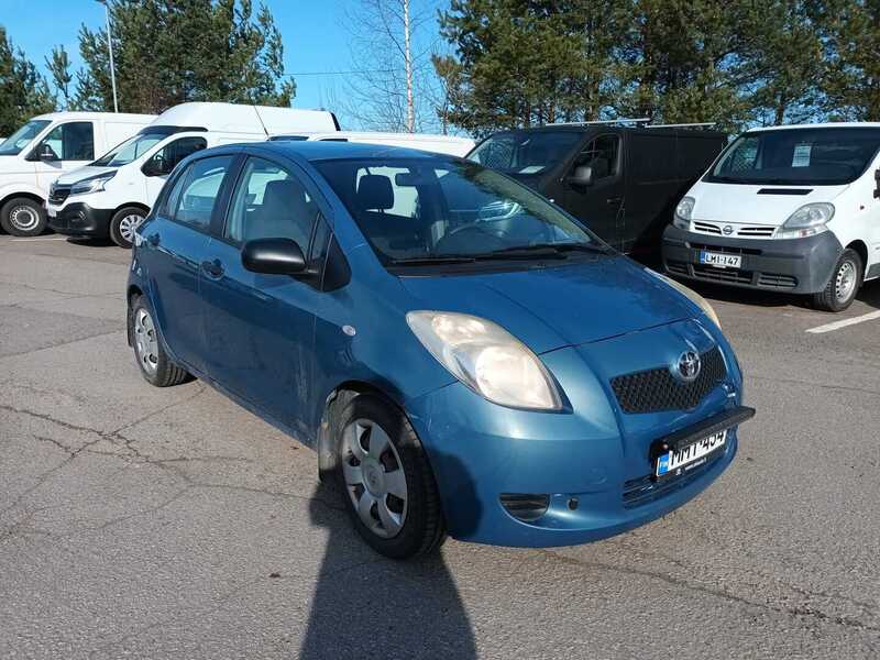 Toyota Yaris vaihtoauto