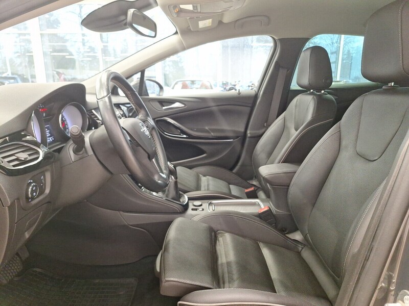 Opel Astra vaihtoauto