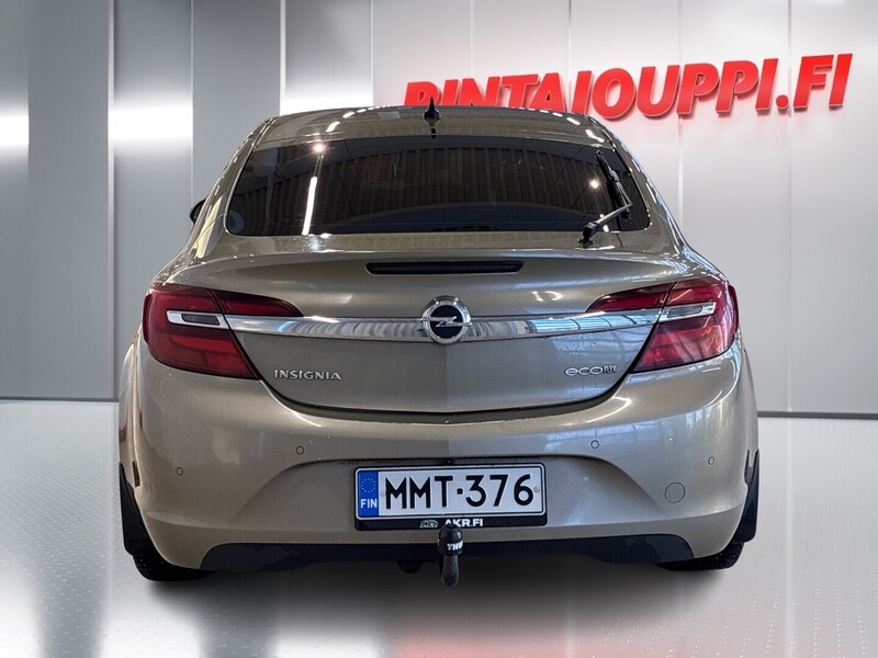 Opel Insignia vaihtoauto