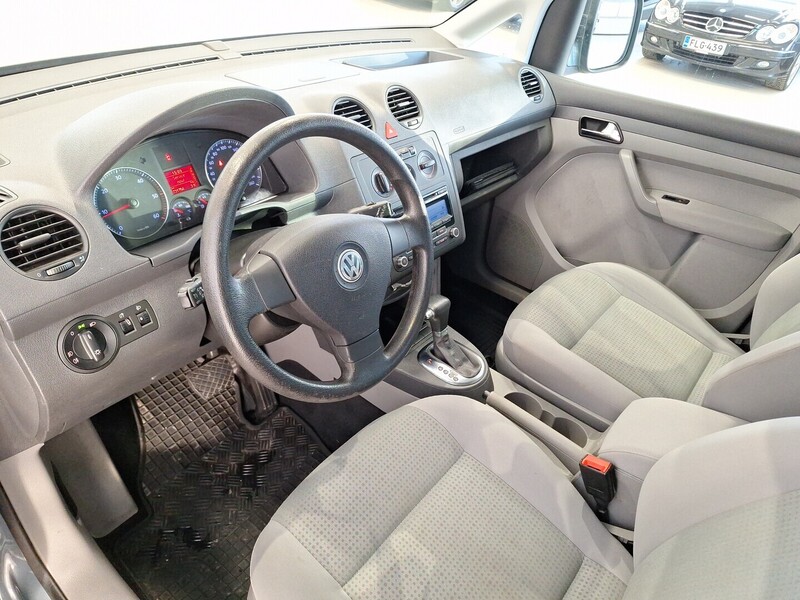 Volkswagen Caddy Maxi vaihtoauto