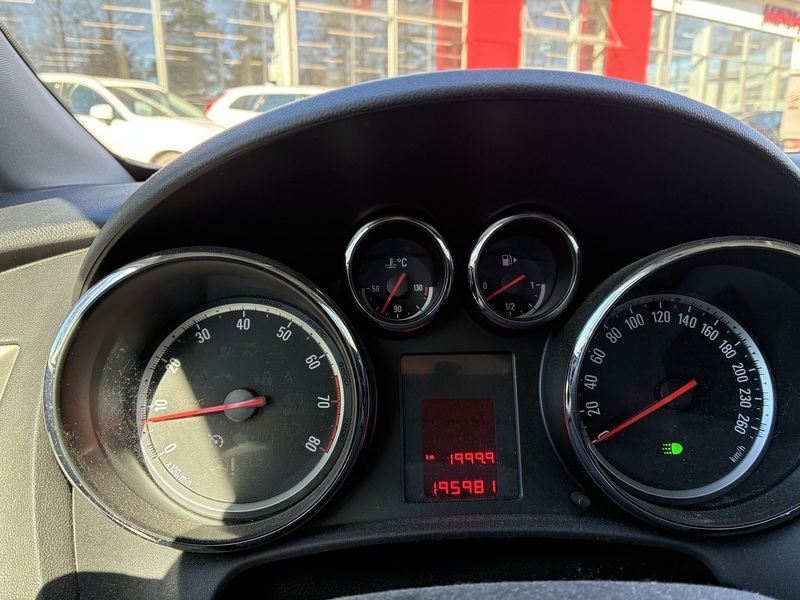 Opel Astra vaihtoauto