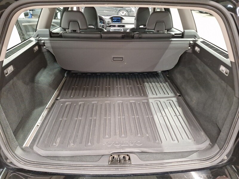 Volvo V70 vaihtoauto