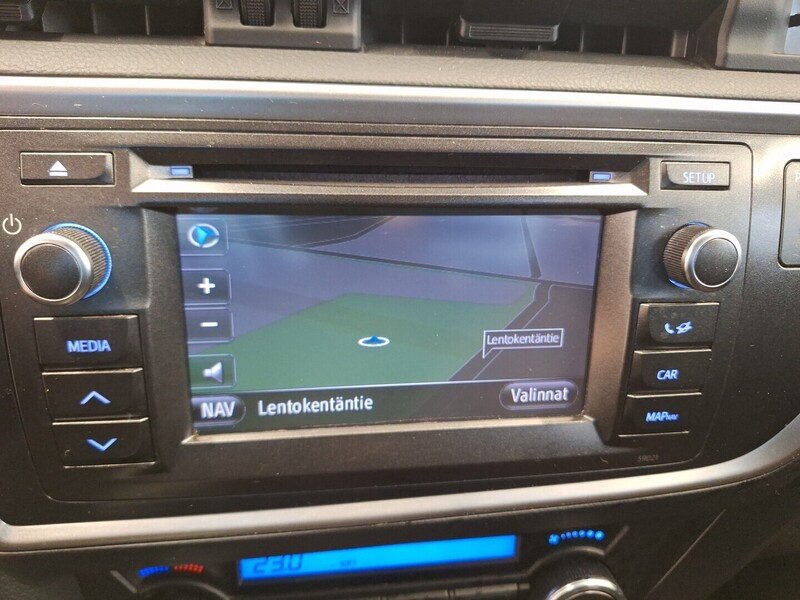 Toyota Auris vaihtoauto