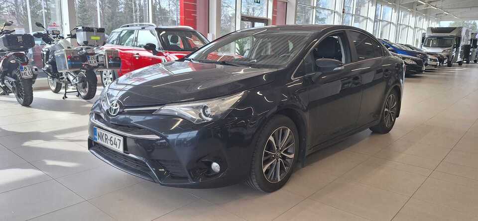 Toyota Avensis vaihtoauto