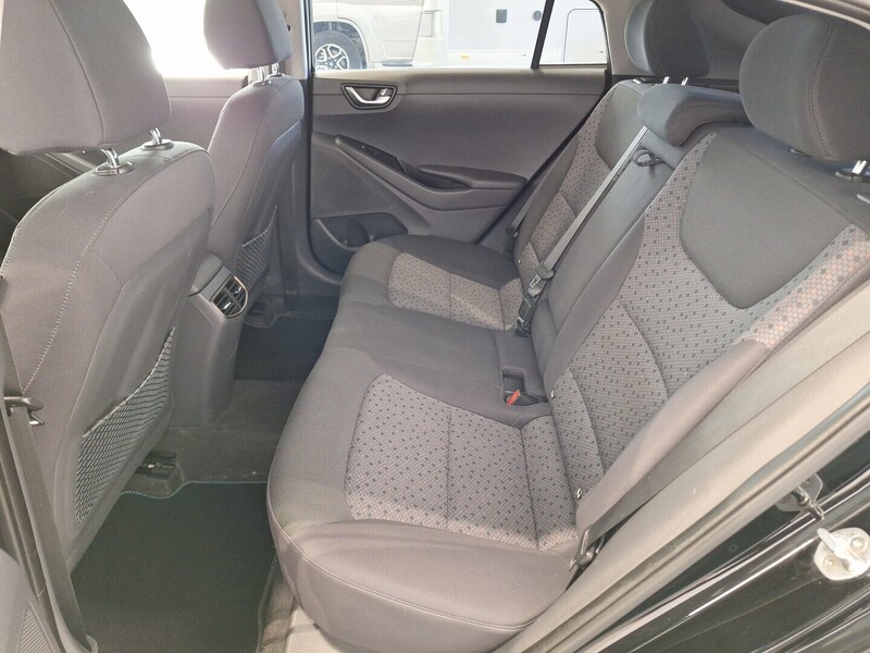 Hyundai IONIQ electric vaihtoauto