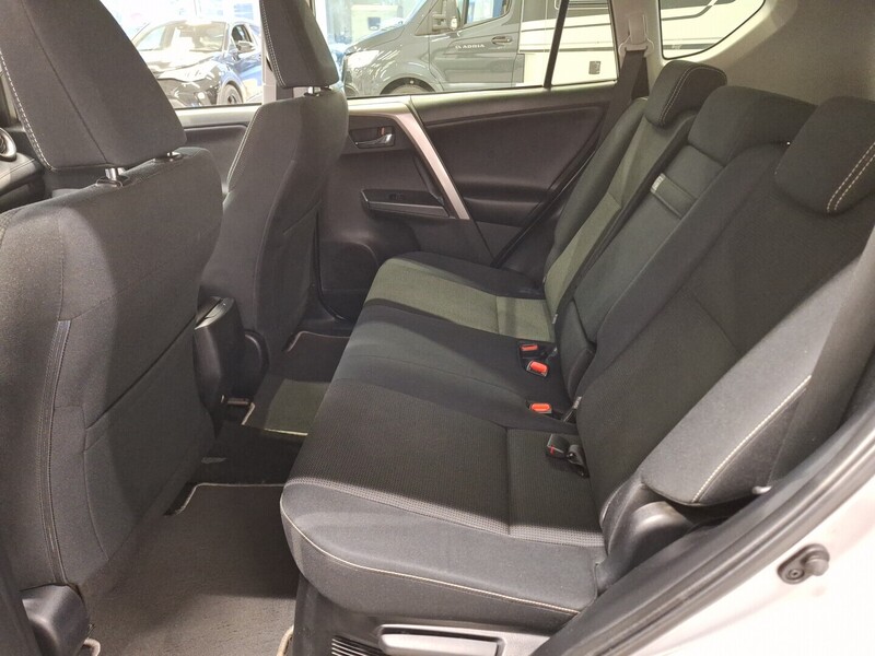 Toyota RAV4 vaihtoauto