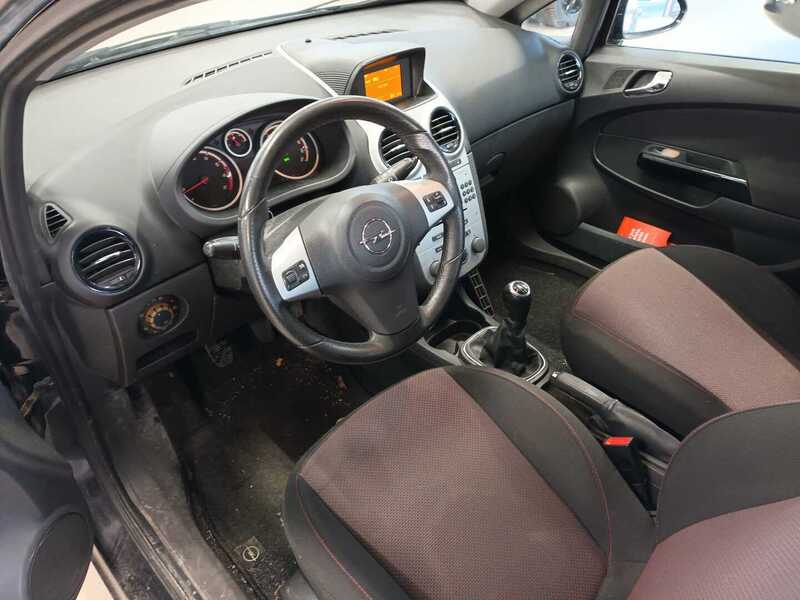 Opel Corsa vaihtoauto