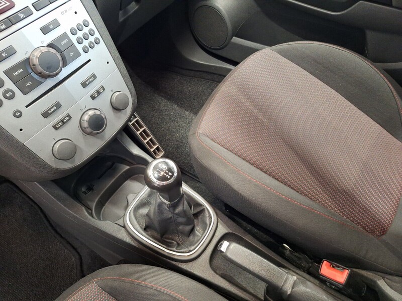 Opel Corsa vaihtoauto