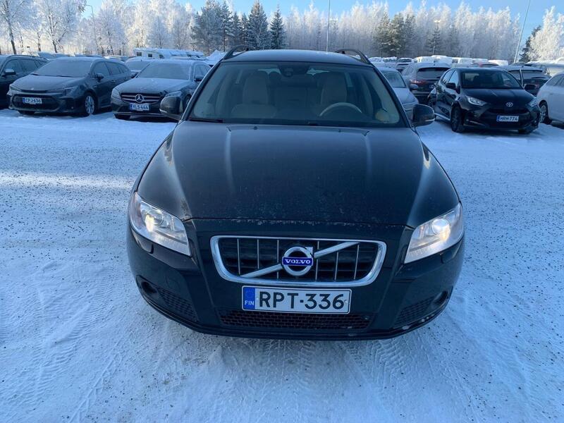 Volvo V70 vaihtoauto