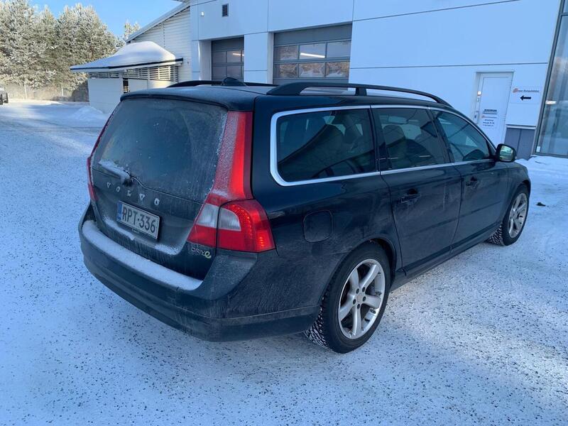 Volvo V70 vaihtoauto