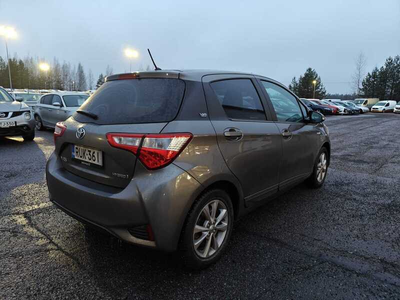 Toyota Yaris vaihtoauto