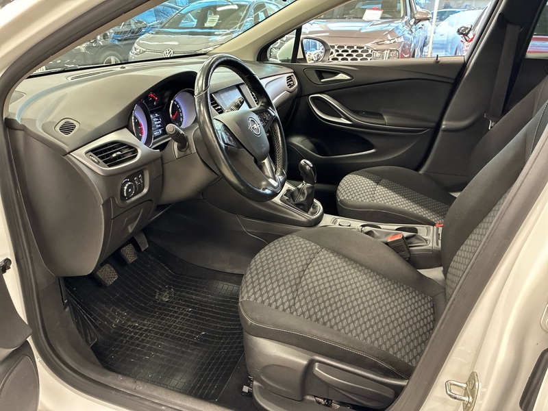 Opel Astra vaihtoauto