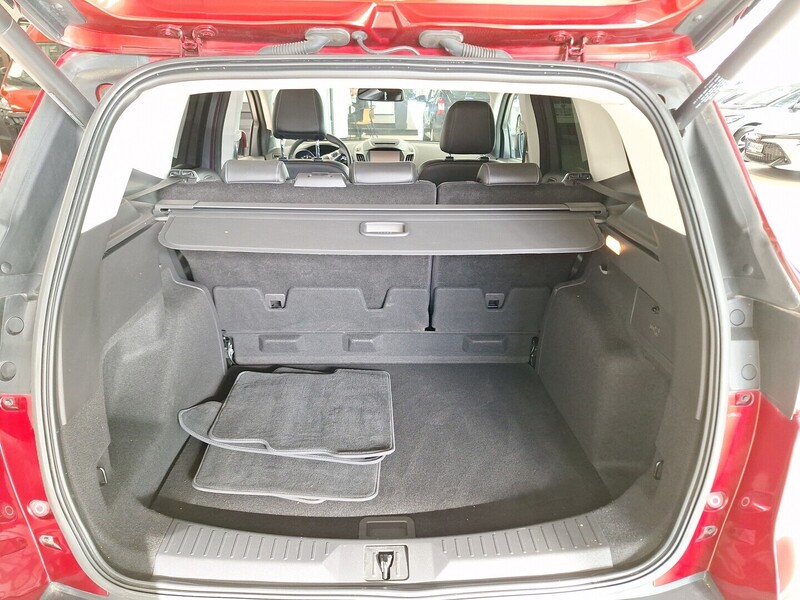 Ford Kuga vaihtoauto