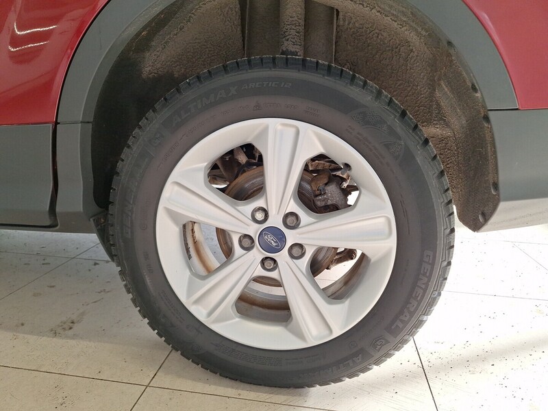 Ford Kuga vaihtoauto